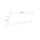 Porta medalhas com fotos em uma sala de estar, combinando com seu ambiente